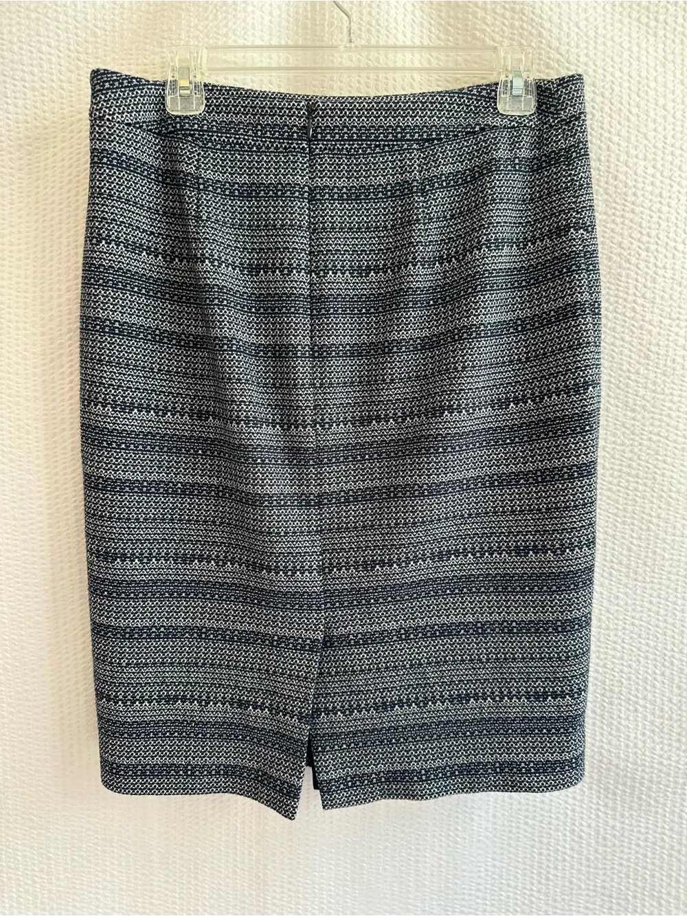 Ann Taylor Pencil Skirt Size 8 Navy White Textured Tweed Career Office Skirt - Picture 2 of 8